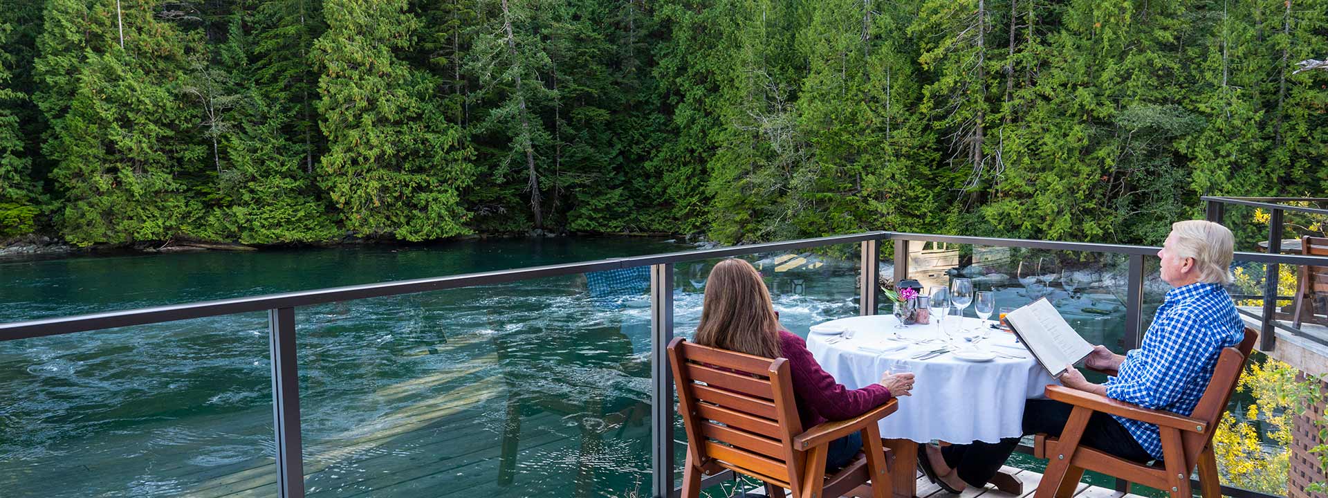 dent island outdoor dining views
